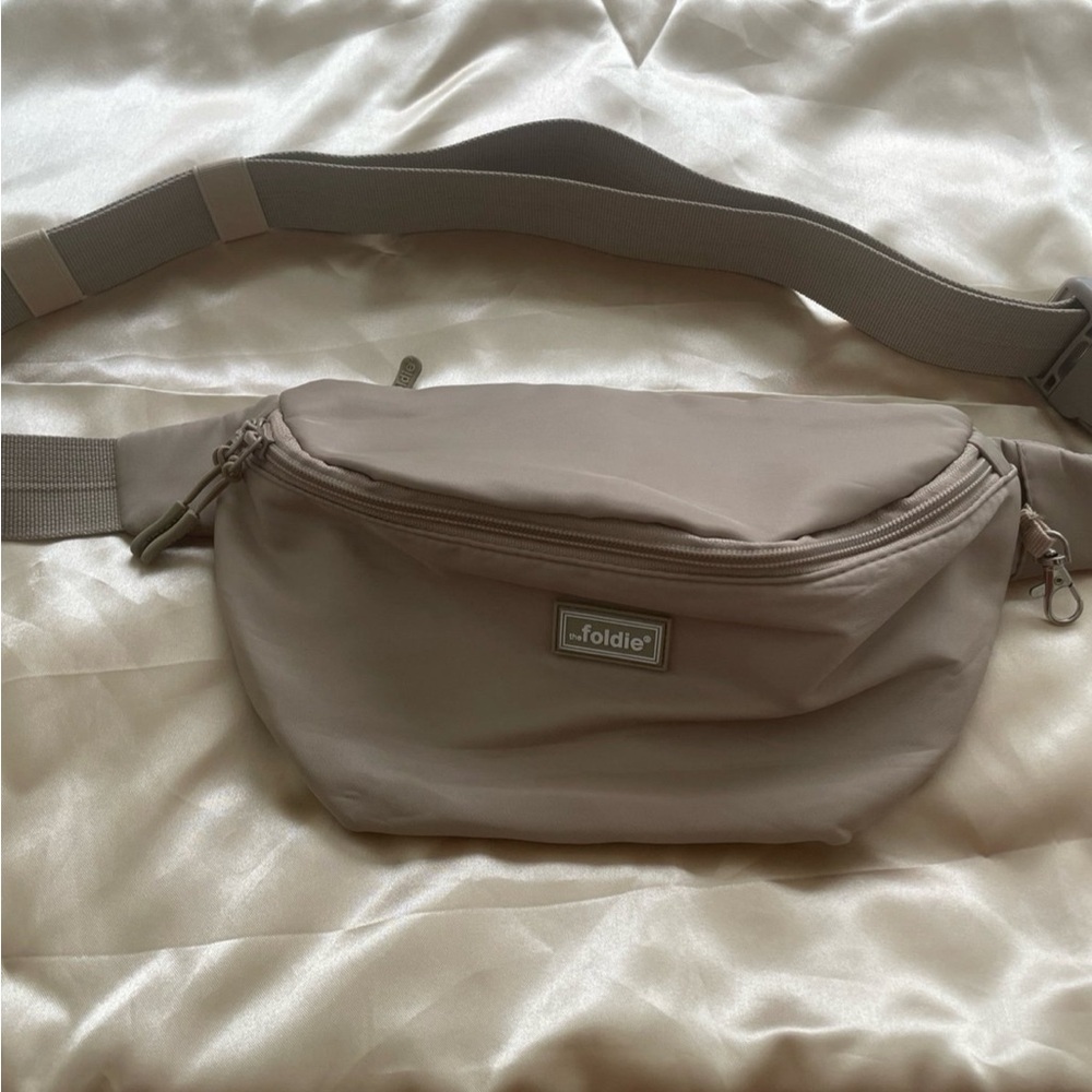 Foldie Beige Belt Bag with a new satin pillow case